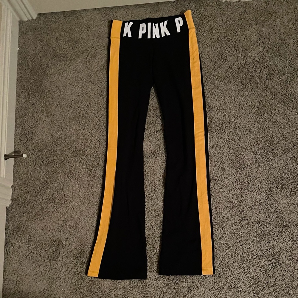 Victoria’s Secret PINK full length yoga pants